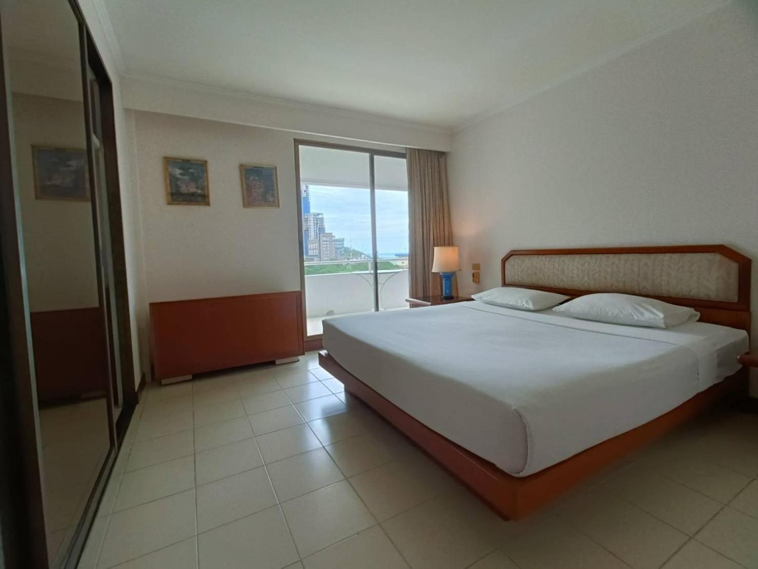 The Monaco Residence Pattaya Εξωτερικό φωτογραφία